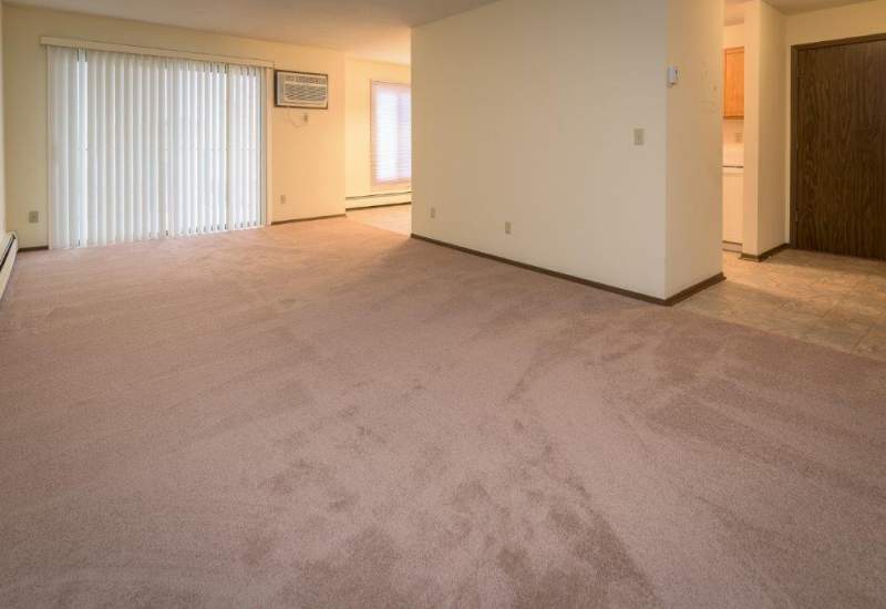 Photos Silver Oaks Apartments New Brighton, MN